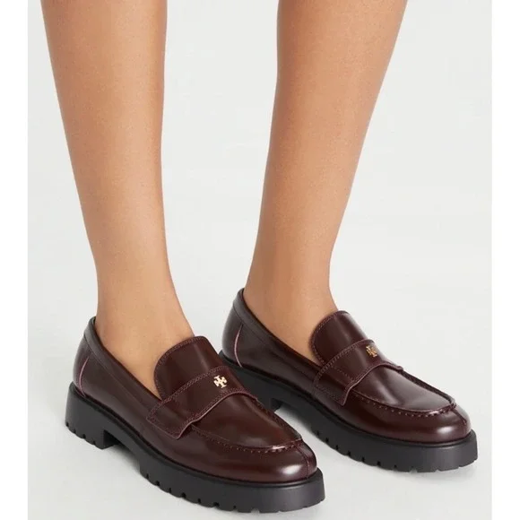 Tory Burch Classic Lug Sole Loafers Size‎ 8.5 Plum Burgundy Leather Academia NEW